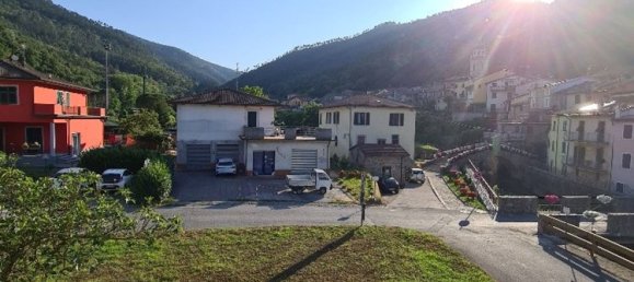 Дом с 4 комнатами в Пиньоне, Италия № 86882 6