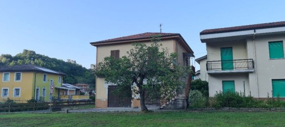 Дом с 4 комнатами в Пиньоне, Италия № 86882 2