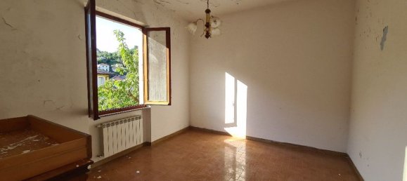 Дом с 4 комнатами в Пиньоне, Италия № 86882 9