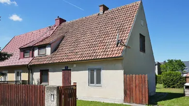 Дом с 4 комнатами в Швехат, Австрия № 23101