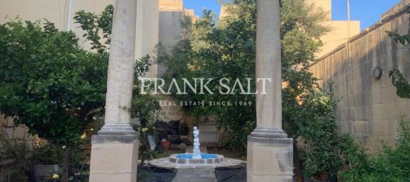 3 bedrooms House in Zabbar, Malta No. 8493 3