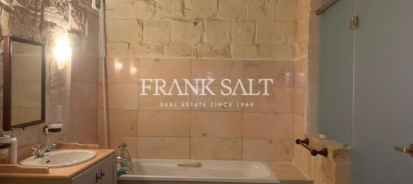 3 bedrooms House in Zabbar, Malta No. 8493 16