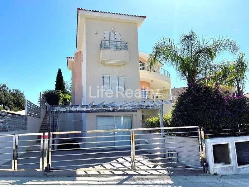 Дом с 3 спальнями в Гермасойя, Кипр № 15154