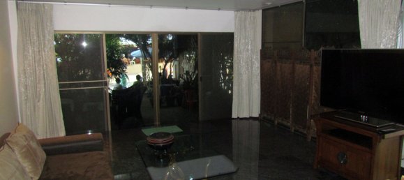 Café/restaurante de 4 dormitorios en Pattaya, Thailand No. 1475 2