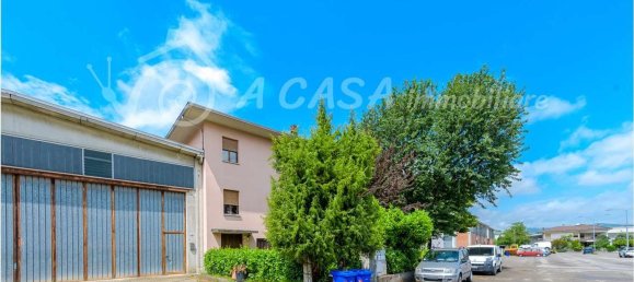 6 rooms Apartment in Fornovo di Taro, Italy No. 284222 4