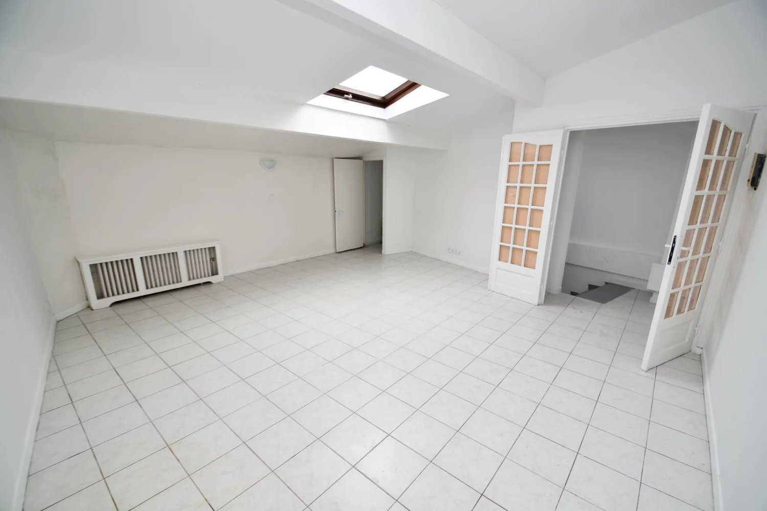 3 Schlafzimmer Wohnung in Les Pavillons-sous-Bois, France, Nr. 184726