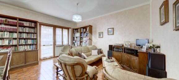 5 bedrooms Apartment in Turin, Italy No. 338005 5