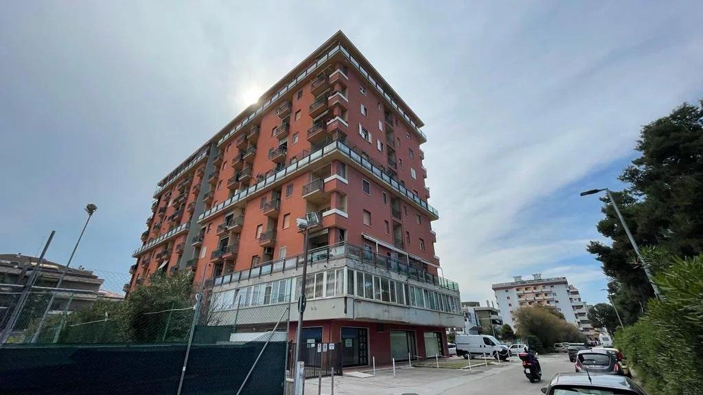 2 rooms Apartment in Montesilvano, Italy No. 25244