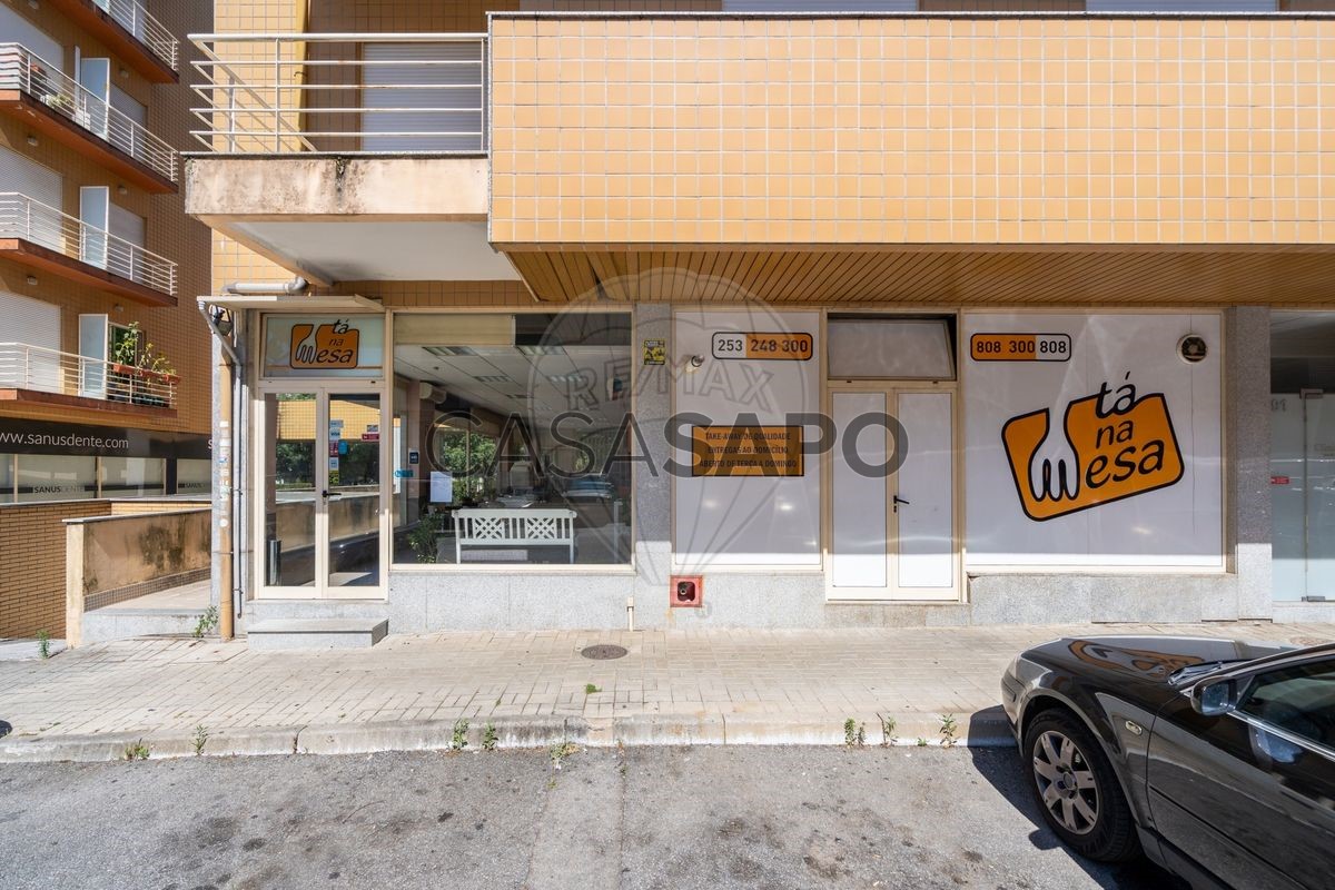 140m² Commercial property in Braga, Portugal No. 352466