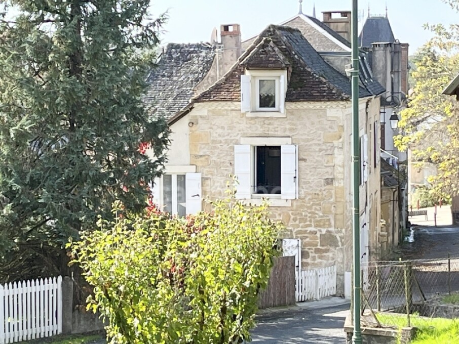 Casa de 3 dormitorios en Dordogne, France No. 340061