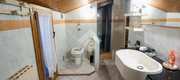 3 chambres Appartement à Limbiate, Italy No. 378438 5