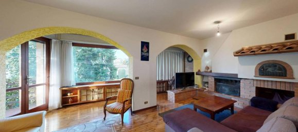 4 rooms Villa in Varese, Italy No. 34257 36