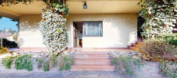 4 rooms Villa in Varese, Italy No. 34257 12