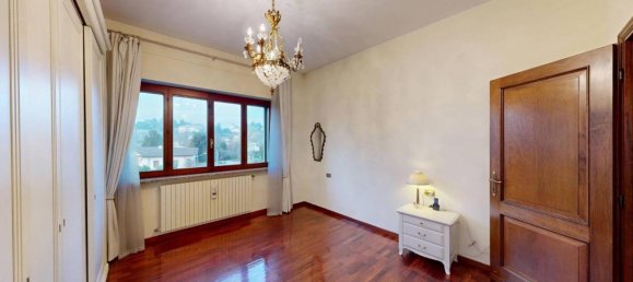 4 rooms Villa in Varese, Italy No. 34257 25