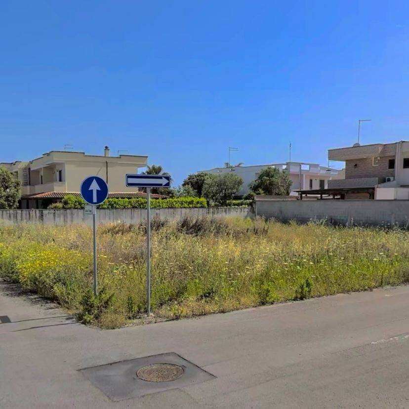 804m² Land in San Pietro Vernotico, Italy No. 302164