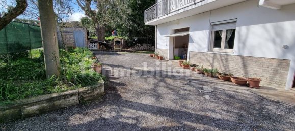 3 bedrooms Villa in Gradara, Italy No. 13582 13