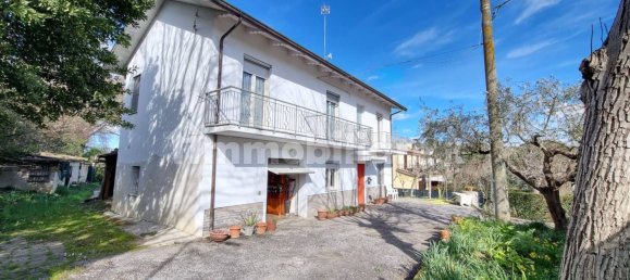 3 bedrooms Villa in Gradara, Italy No. 13582 5