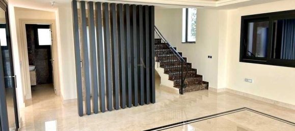 Villa T5 em Mesa Geitonia, Cyprus N.º 19495 8