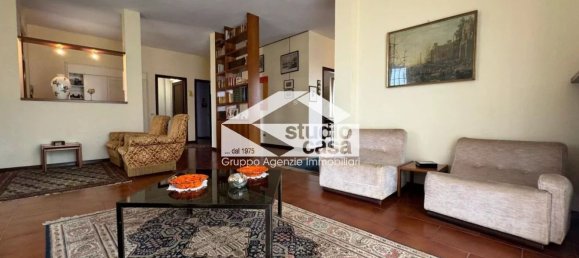 Villa T3 em Cumignano sul Naviglio, Italy N.º 361953 2