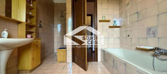 Villa T3 em Cumignano sul Naviglio, Italy N.º 361953 9