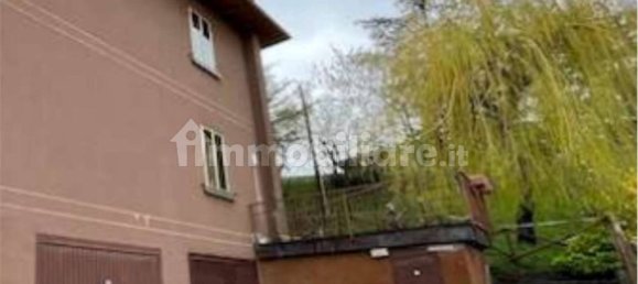 1 bedroom Apartment in Loiano, Italy No. 329768 3