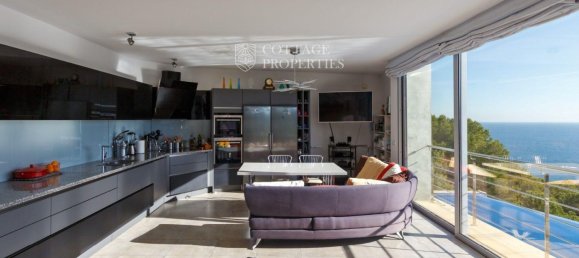 4 bedrooms Villa in Palafrugell, Spain No. 88247 2