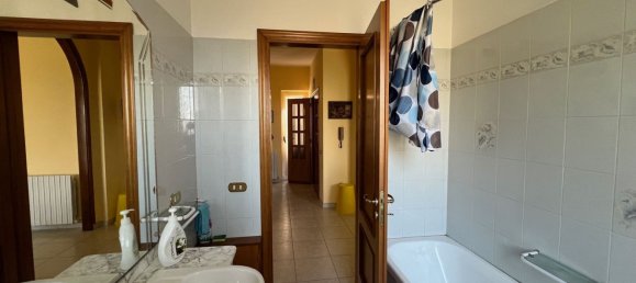 6 rooms House in Casali del Manco, Italy No. 183873 36