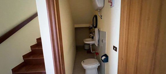 6 rooms House in Casali del Manco, Italy No. 183873 21