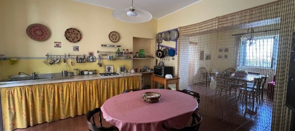6 rooms House in Casali del Manco, Italy No. 183873 12