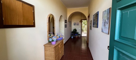 6 rooms House in Casali del Manco, Italy No. 183873 5