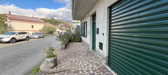 6 rooms House in Casali del Manco, Italy No. 183873 2
