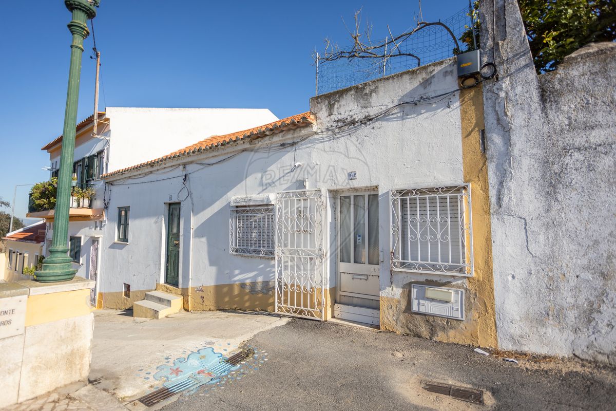 Casa T4 em Samora Correia, Portugal N.º 185184