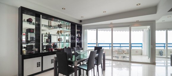 3 bedrooms Condo in Pattaya, Thailand No. 8417 6