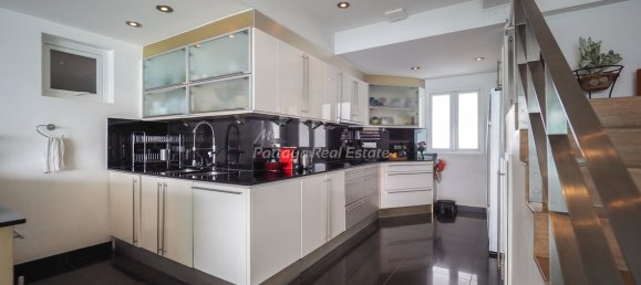 3 bedrooms Condo in Pattaya, Thailand No. 8417 9