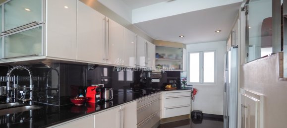 3 bedrooms Condo in Pattaya, Thailand No. 8417 7