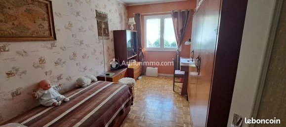 Casa de 3 dormitorios en Sarcelles, France No. 171232 10