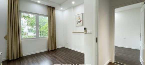 4 غرف نوم منزل في Long Bien, Vietnam رقم 741 9