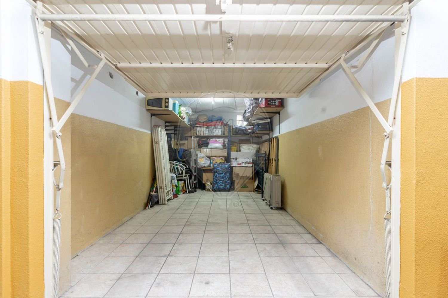 21m² Garage in Costa da Caparica, Portugal No. 254868