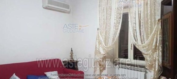 4 rooms Apartment in Rome, Italy No. 205756 10