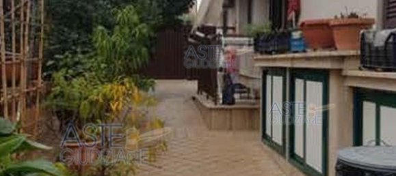 4 rooms Apartment in Rome, Italy No. 205756 16