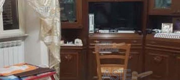 4 rooms Apartment in Rome, Italy No. 205756 4