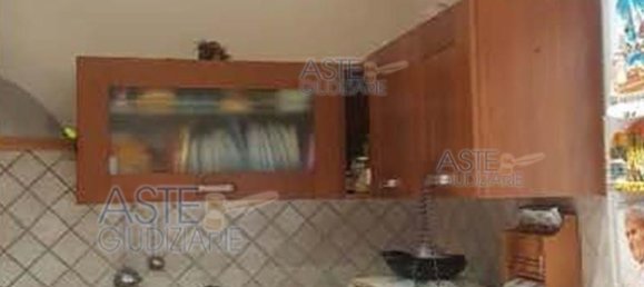 4 rooms Apartment in Rome, Italy No. 205756 11
