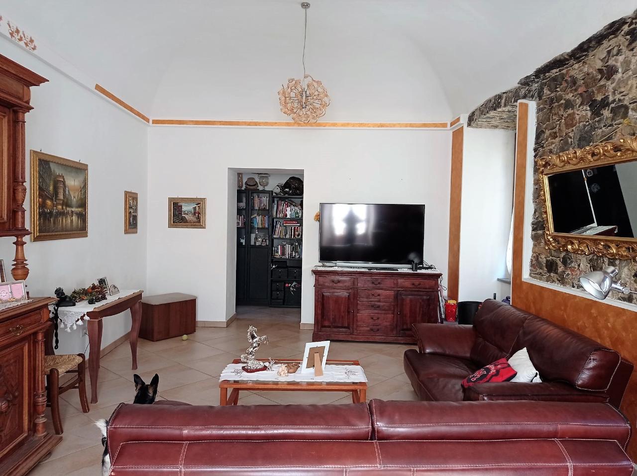 8-Zimmer Wohnung in Fosdinovo, Italy, Nr. 74945