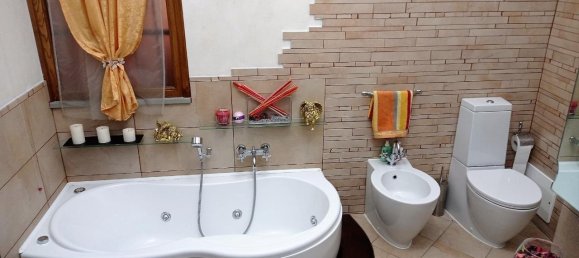 8-Zimmer Wohnung in Fosdinovo, Italy, Nr. 74945 7