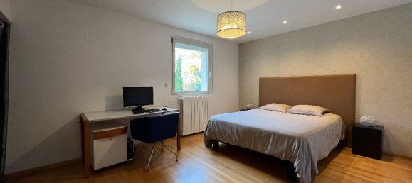 4 bedrooms House in Chateauneuf-du-Rhone, France No. 317130 20