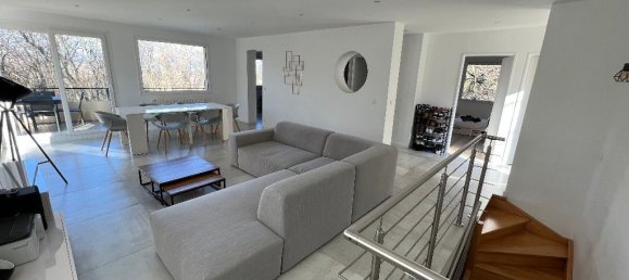 4 bedrooms House in Chateauneuf-du-Rhone, France No. 317130 16