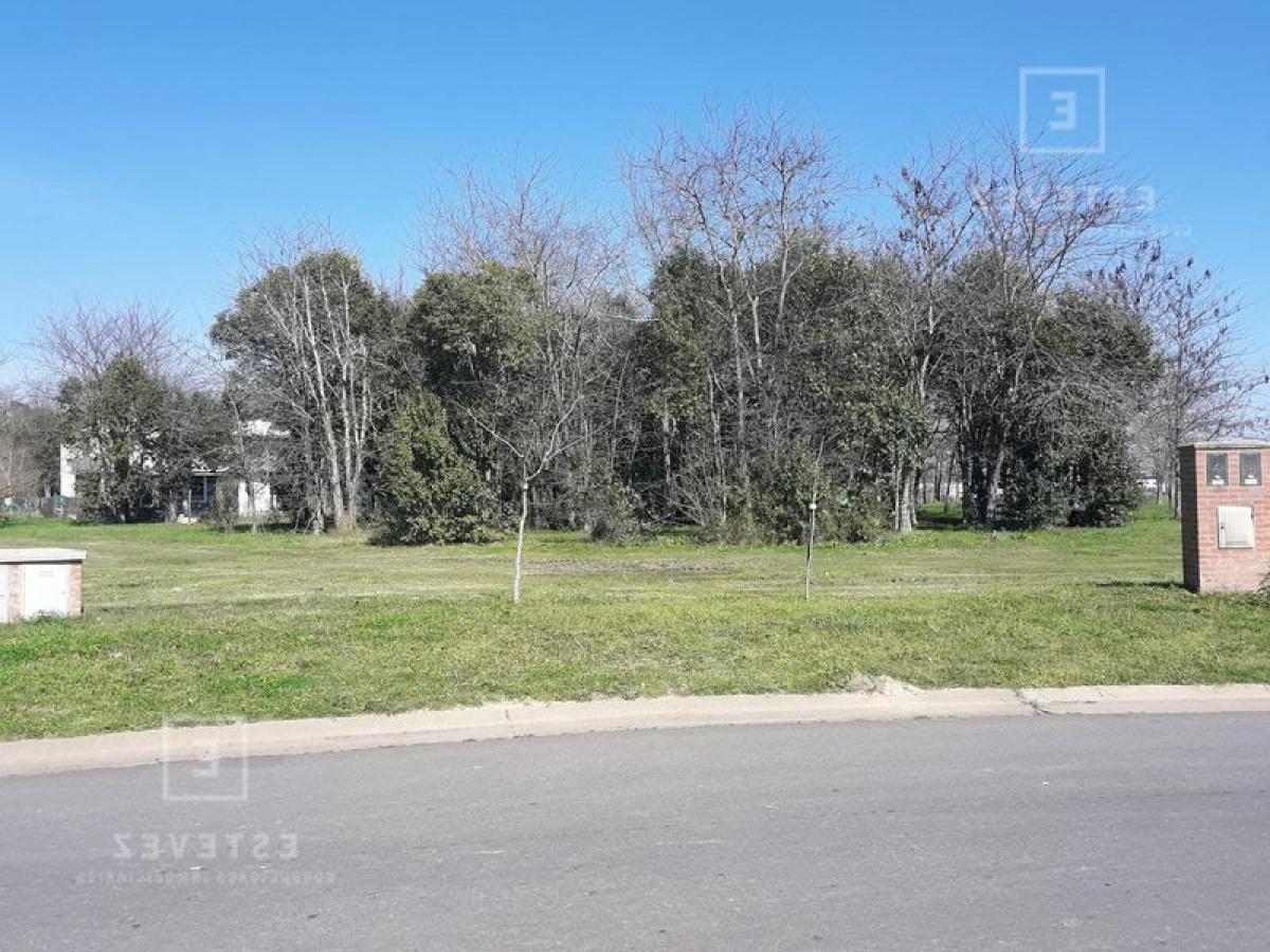  Land in Escobar, Argentina No. 117795