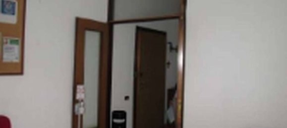 65m² Office in Milan, Italy No. 358996 6