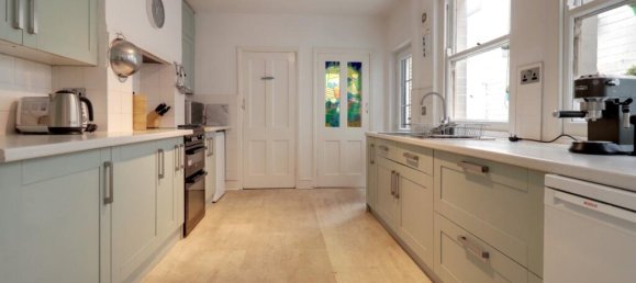 4 bedrooms House in Lympstone, United Kingdom No. 13582 4