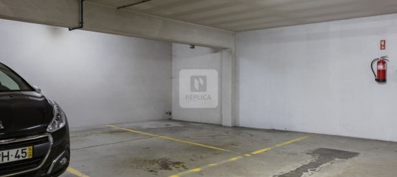 Apartamento de 4 dormitorios en Matosinhos, Portugal No. 99414 37